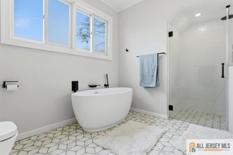 56 Oak Avenue Metuchen NJ 08840