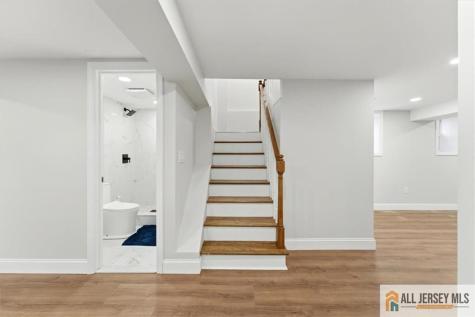 56 Oak Avenue Metuchen NJ 08840