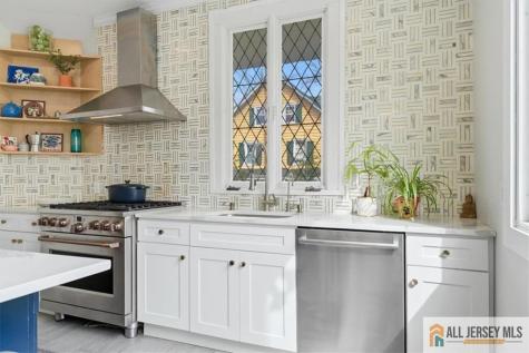 56 Oak Avenue Metuchen NJ 08840