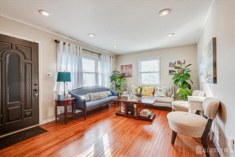174 Runyon Avenue Franklin NJ 08873