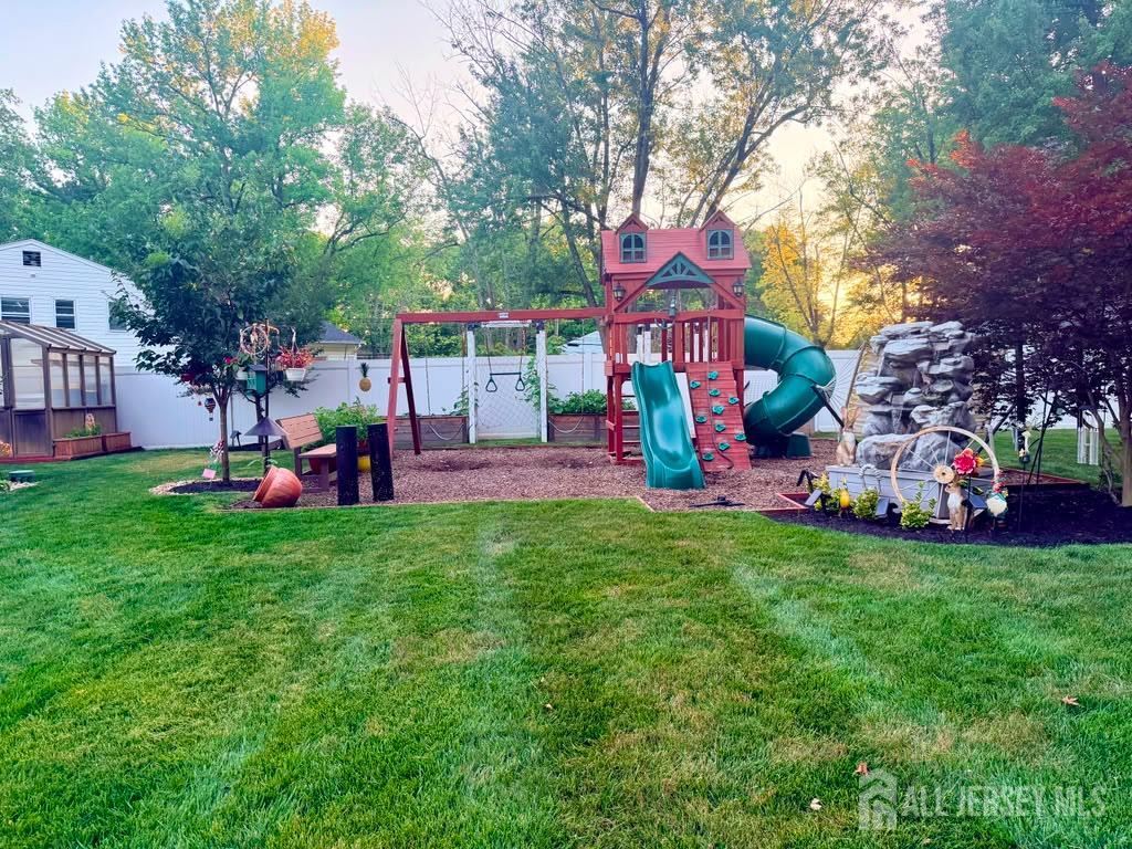 4 Dorset Way Edison NJ 08820