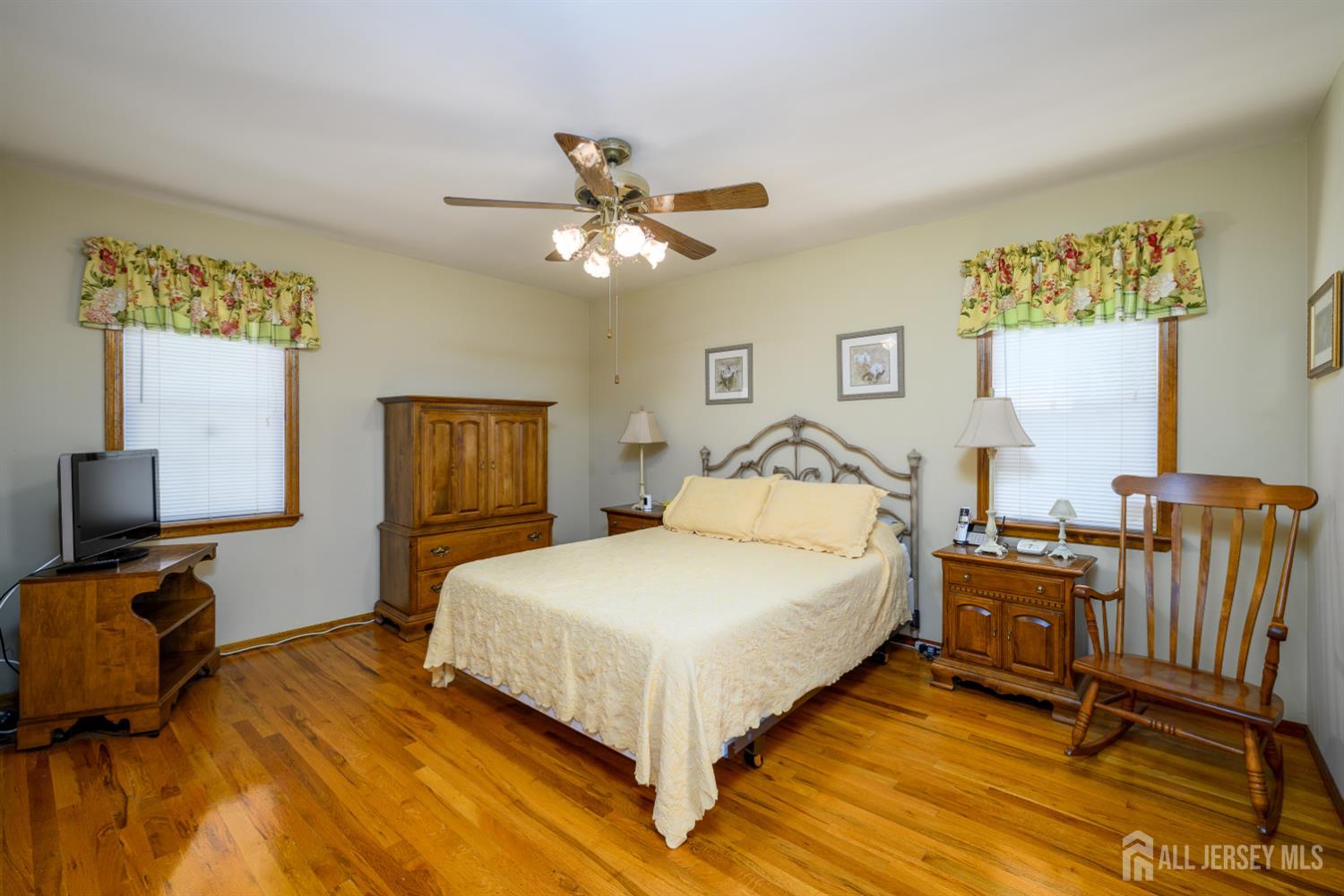 16 Sheinfine Avenue South River NJ 08882