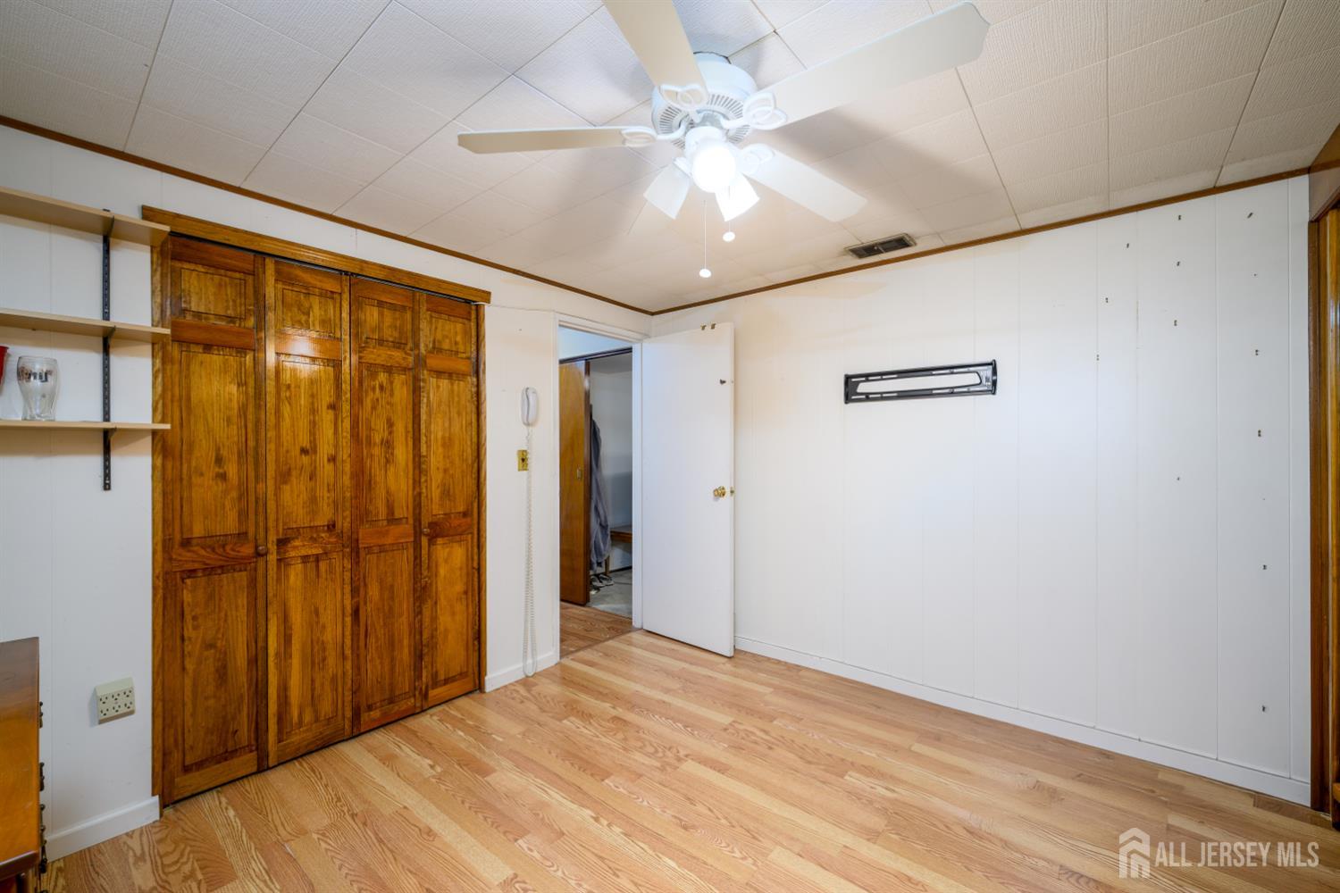 16 Sheinfine Avenue South River NJ 08882