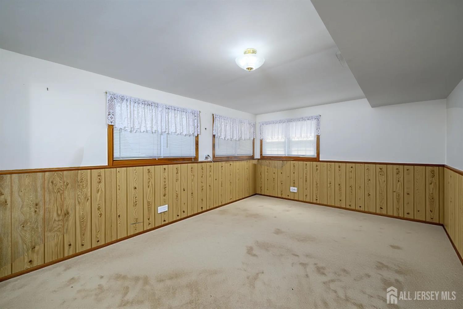 16 Sheinfine Avenue South River NJ 08882