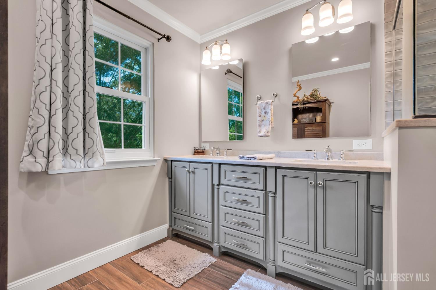 20 Windham Court Raritan NJ 08822