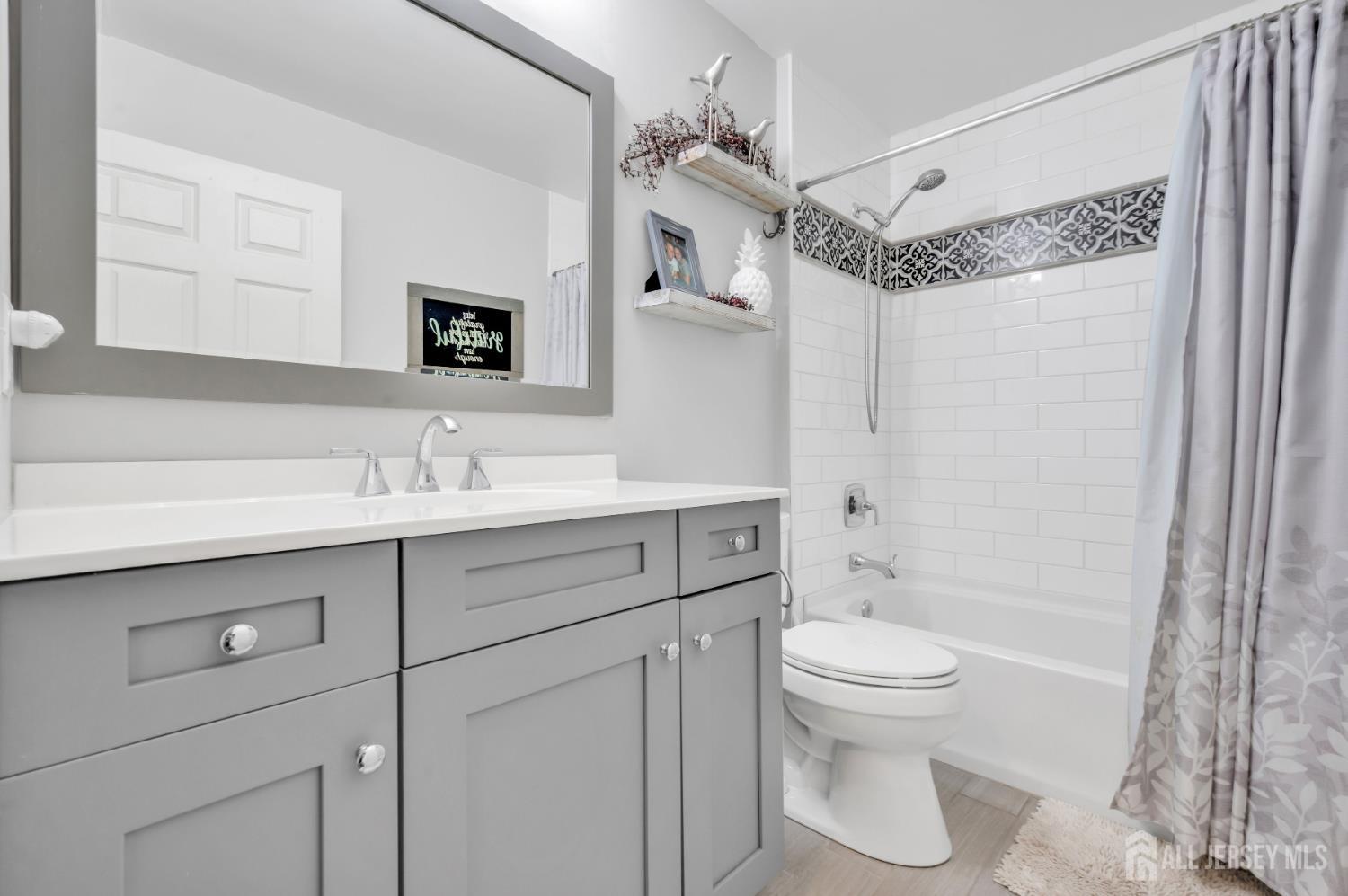 20 Windham Court Raritan NJ 08822