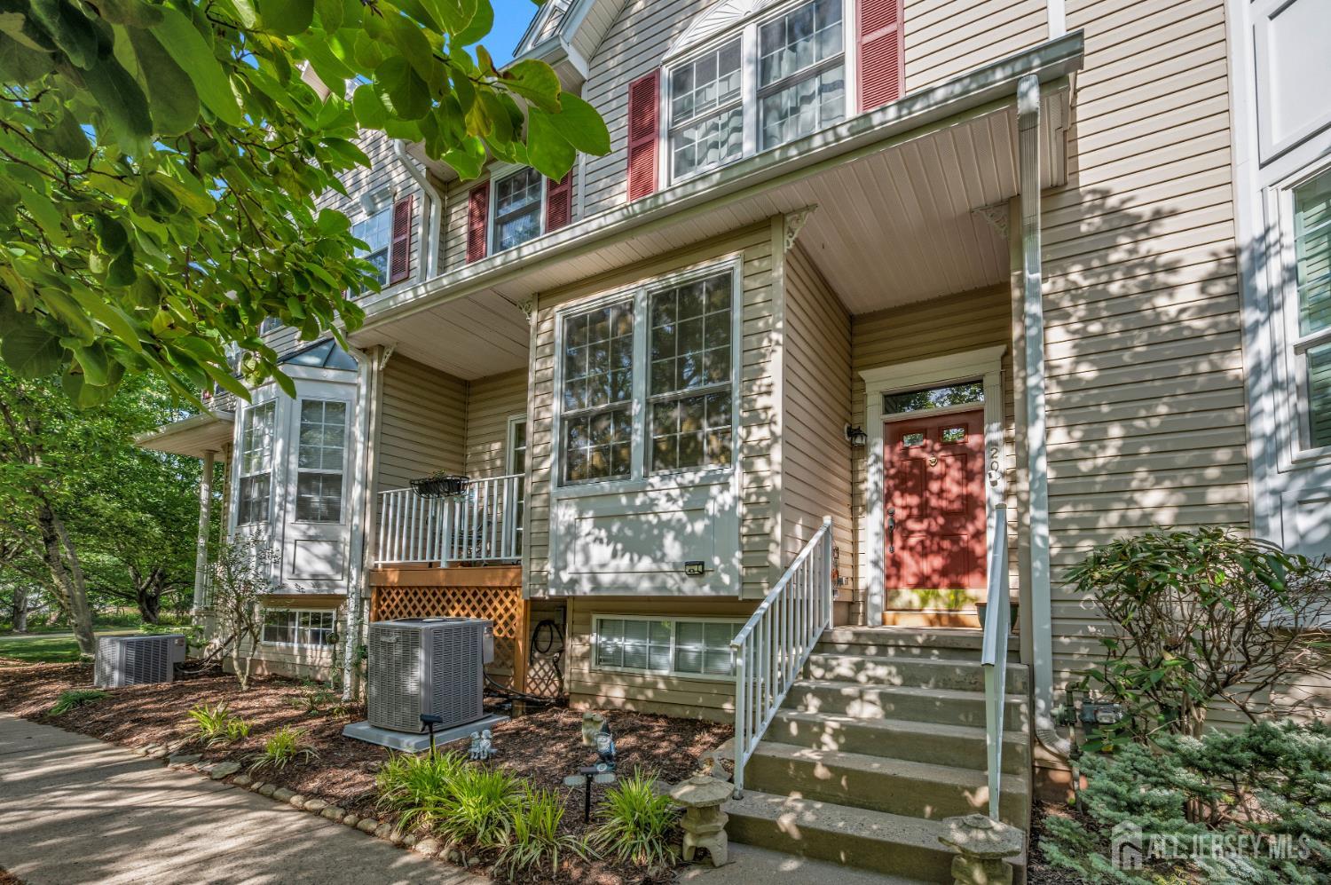 20 Windham Court Raritan NJ 08822