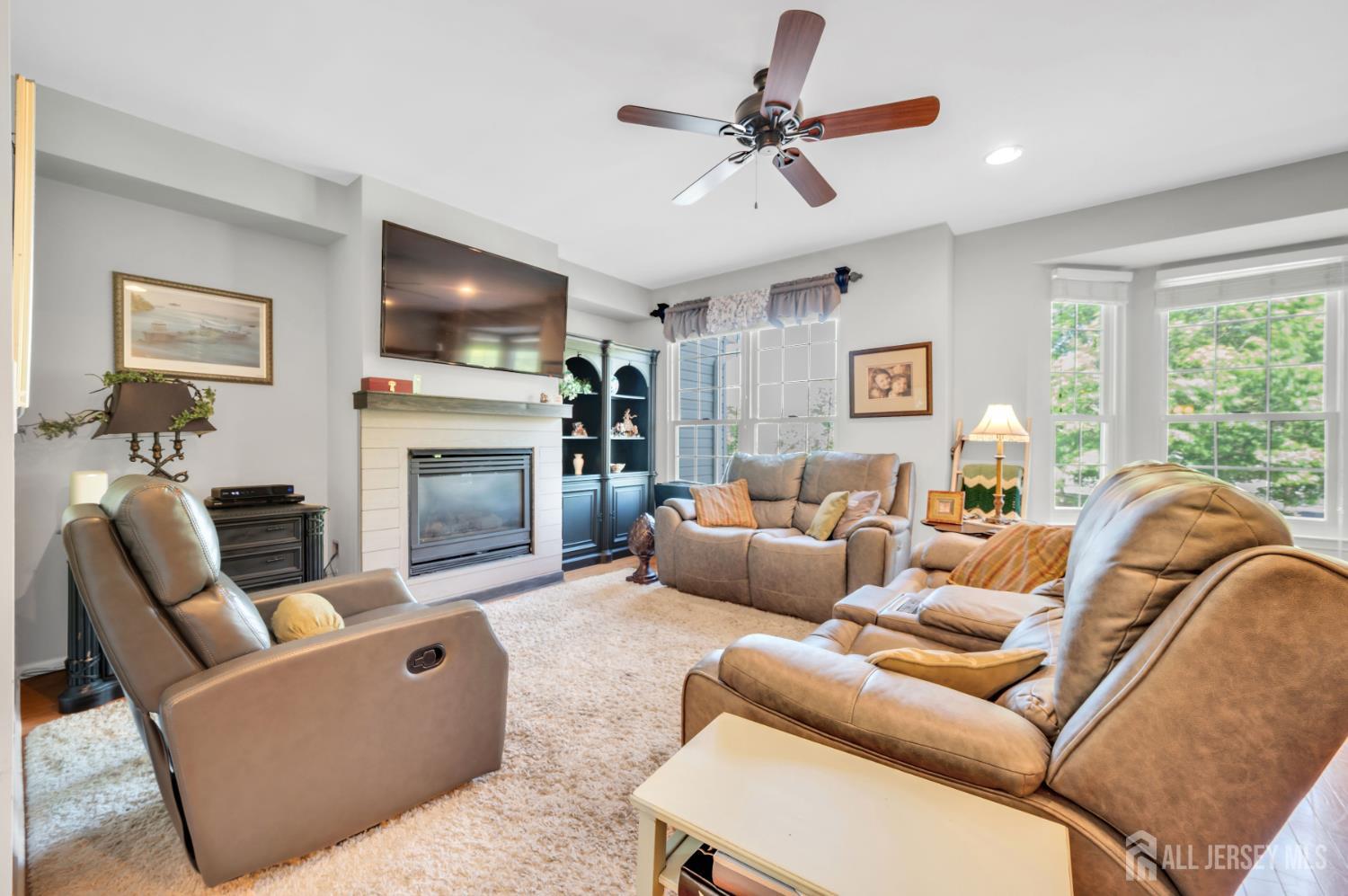 20 Windham Court Raritan NJ 08822