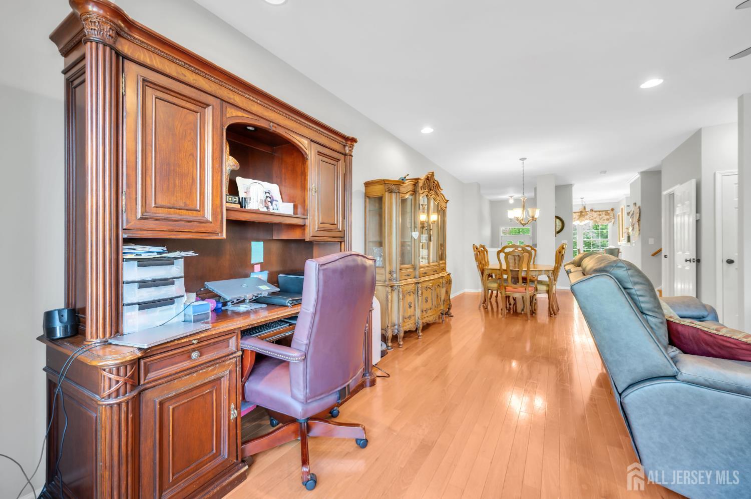 20 Windham Court Raritan NJ 08822