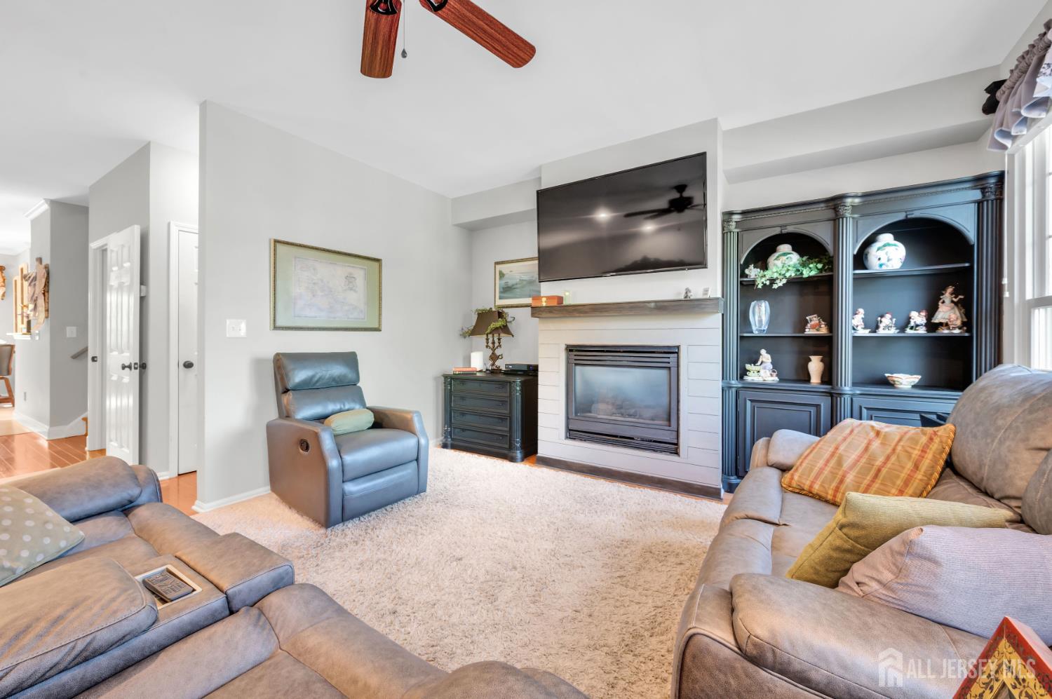 20 Windham Court Raritan NJ 08822