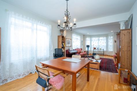 6 Barlow Court Plainsboro NJ 08536