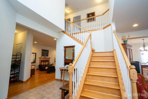 6 Barlow Court Plainsboro NJ 08536