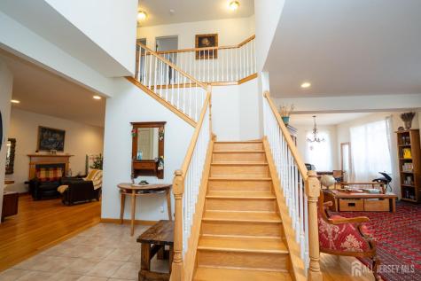 6 Barlow Court Plainsboro NJ 08536