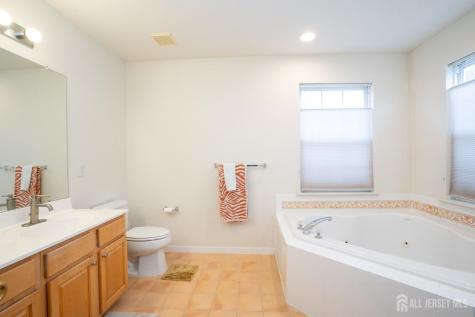 6 Barlow Court Plainsboro NJ 08536