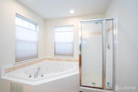 6 Barlow Court Plainsboro NJ 08536