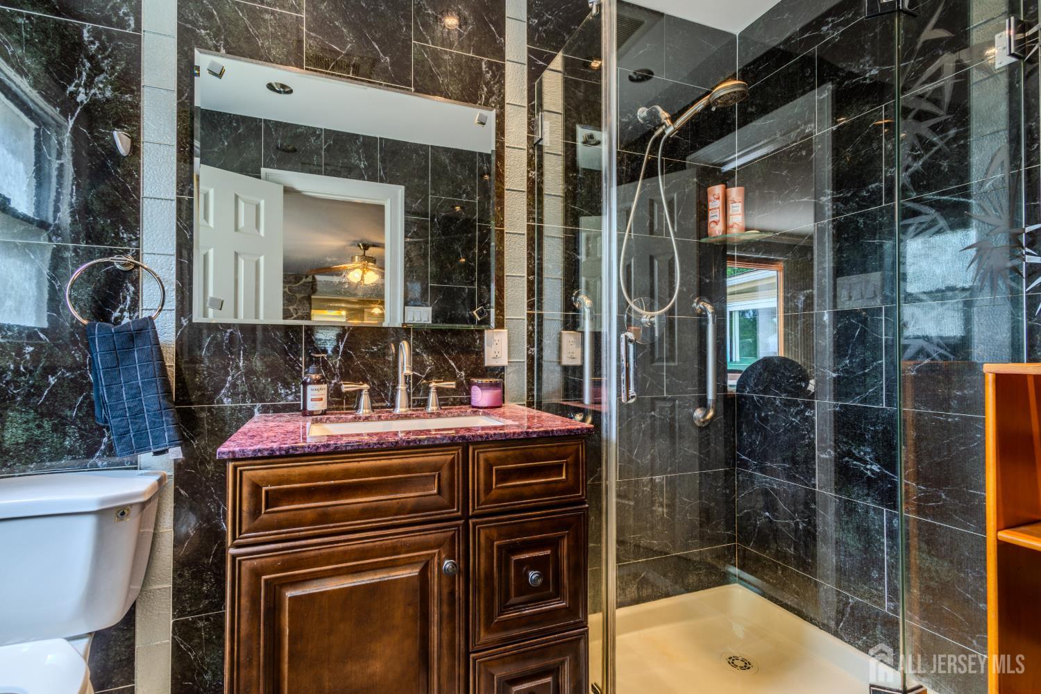 10 Devonshire Road Sayreville NJ 08859