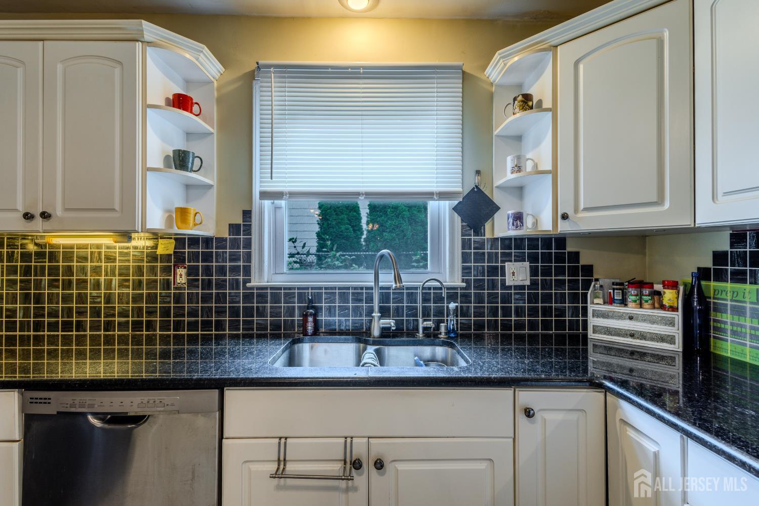10 Devonshire Road Sayreville NJ 08859