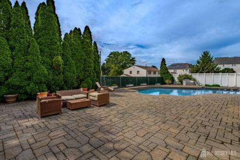 10 Devonshire Road Sayreville NJ 08859
