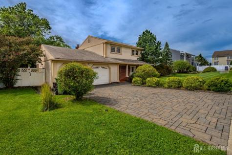10 Devonshire Road Sayreville NJ 08859