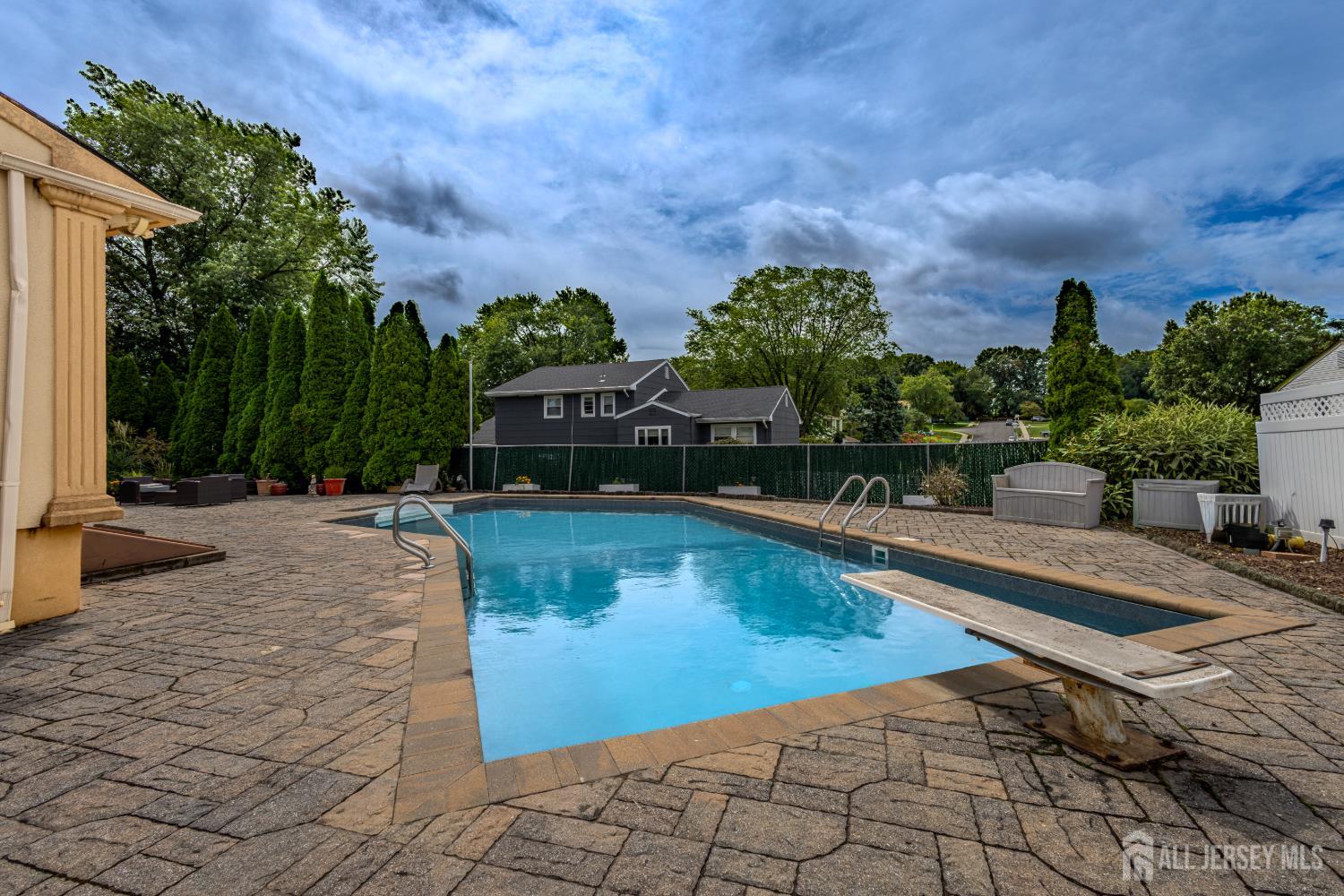 10 Devonshire Road Sayreville NJ 08859