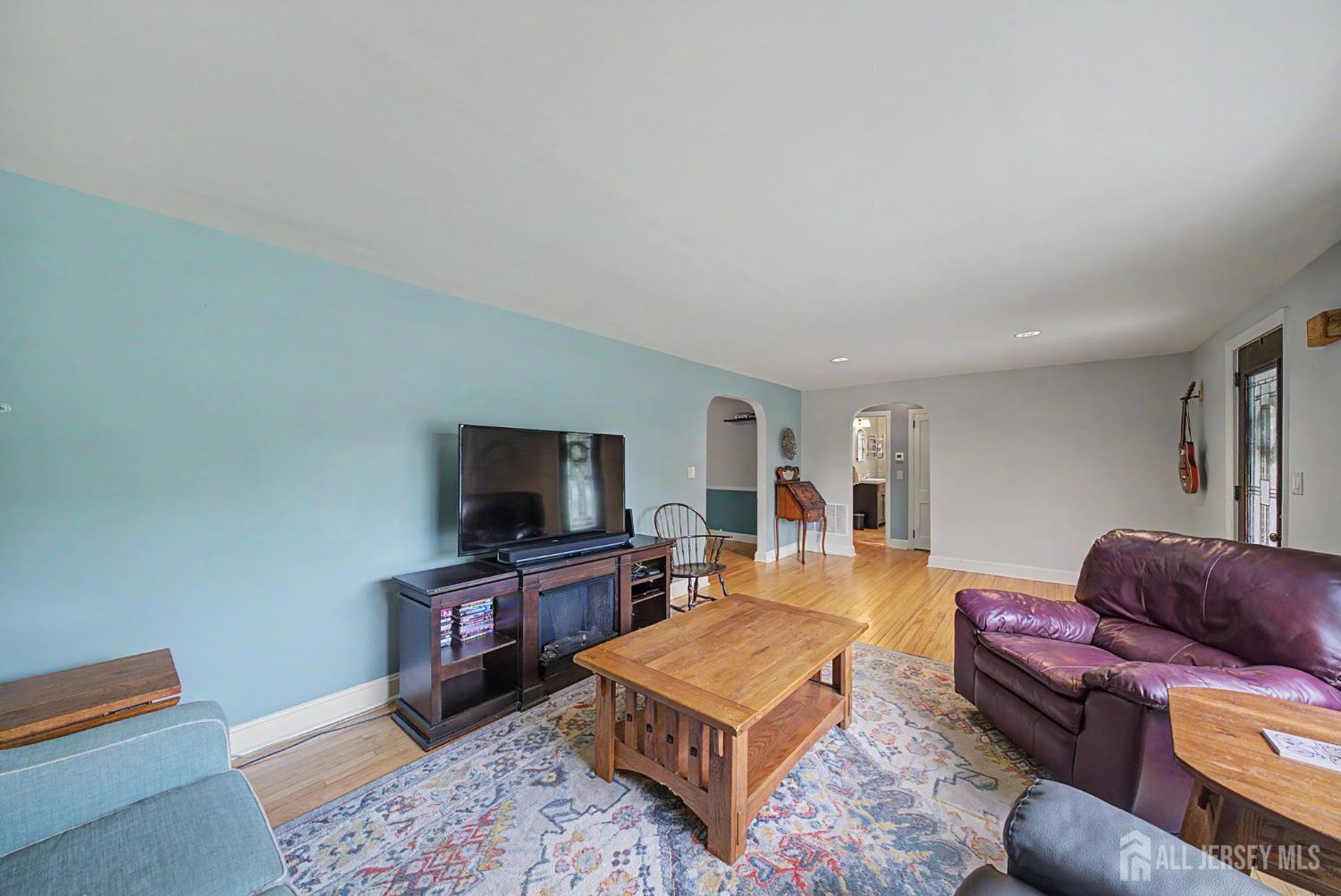 409 Ridge Road South Brunswick NJ 08810