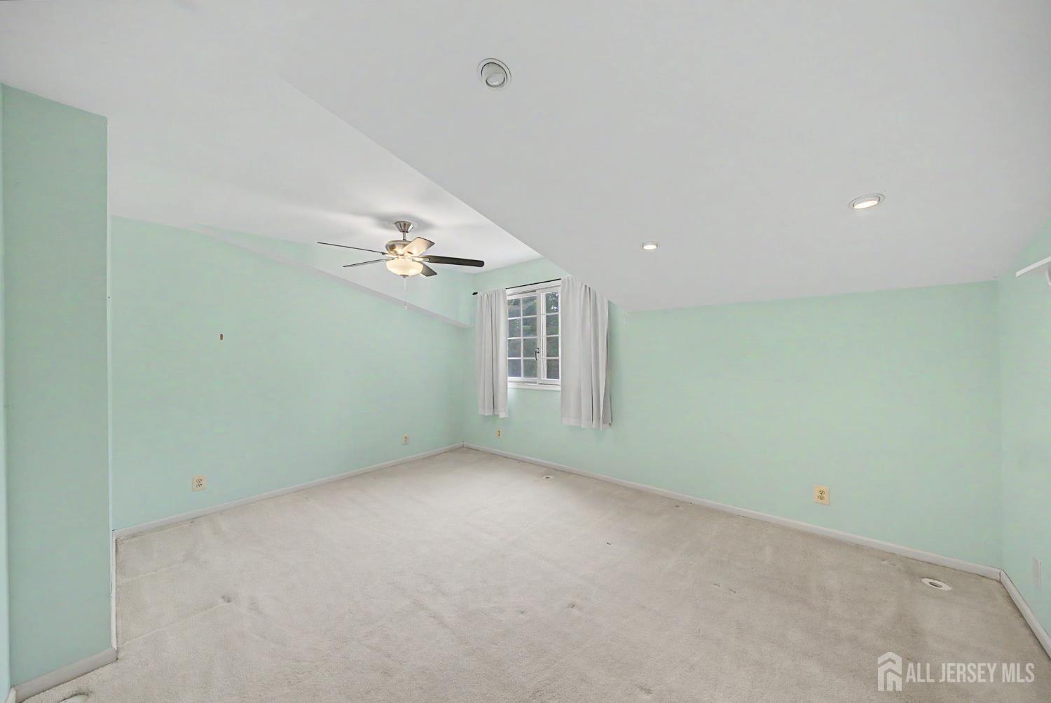 409 Ridge Road South Brunswick NJ 08810