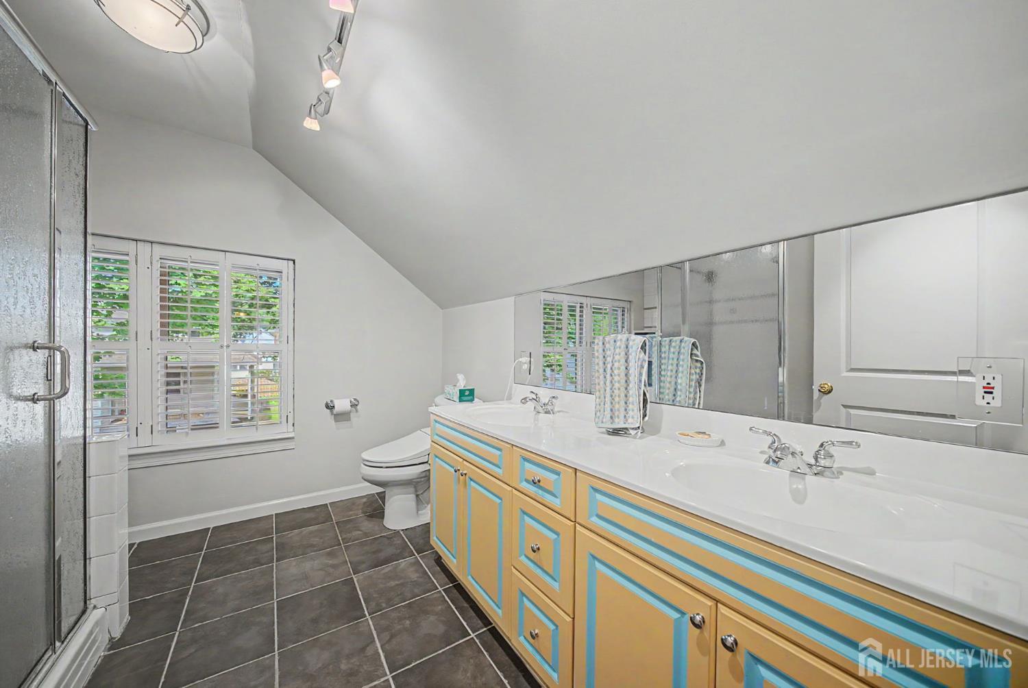 409 Ridge Road South Brunswick NJ 08810