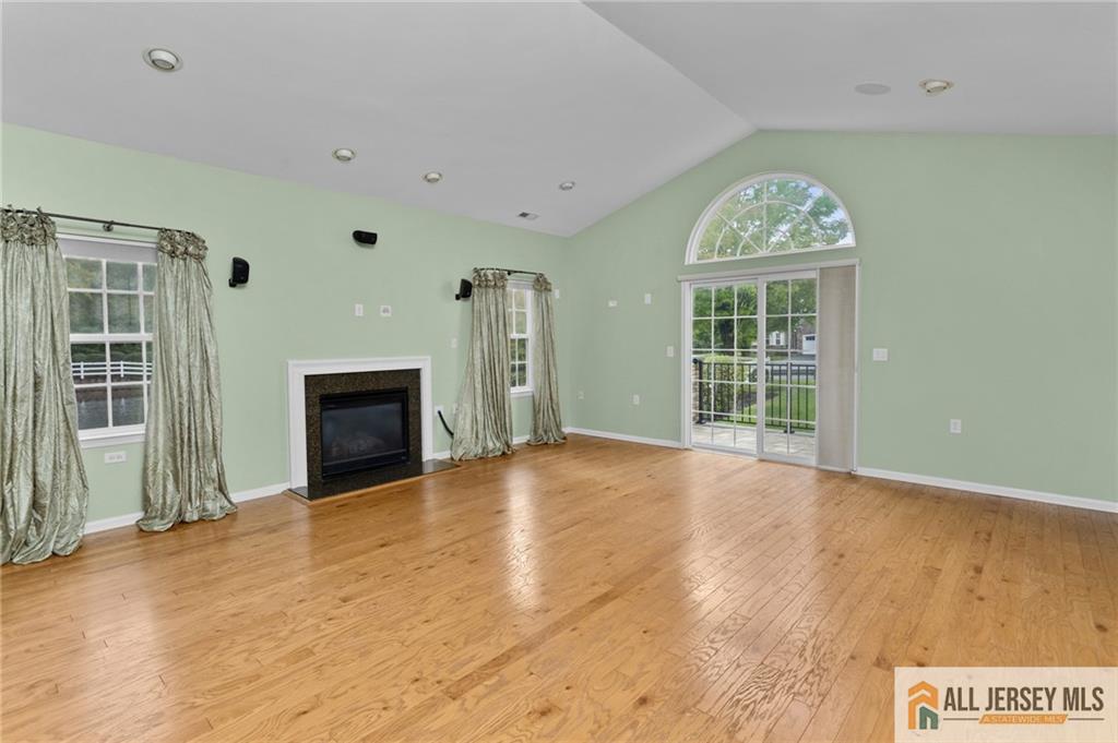 48 Merlot Court Monroe NJ 08831