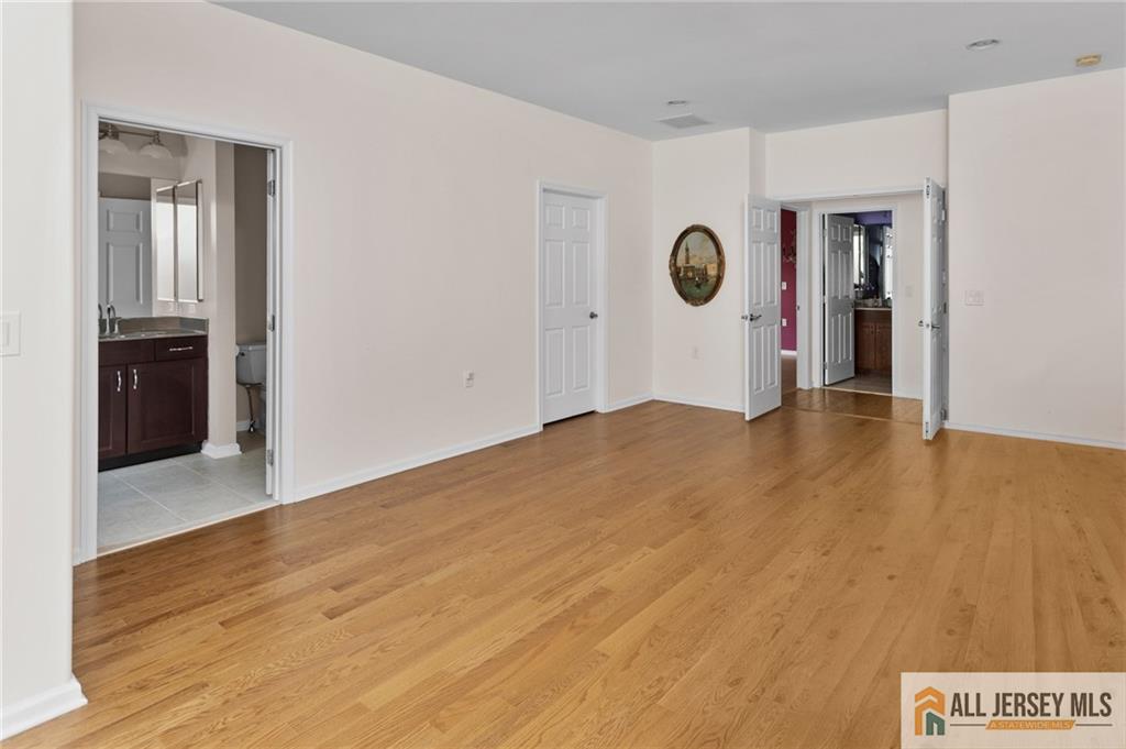 48 Merlot Court Monroe NJ 08831