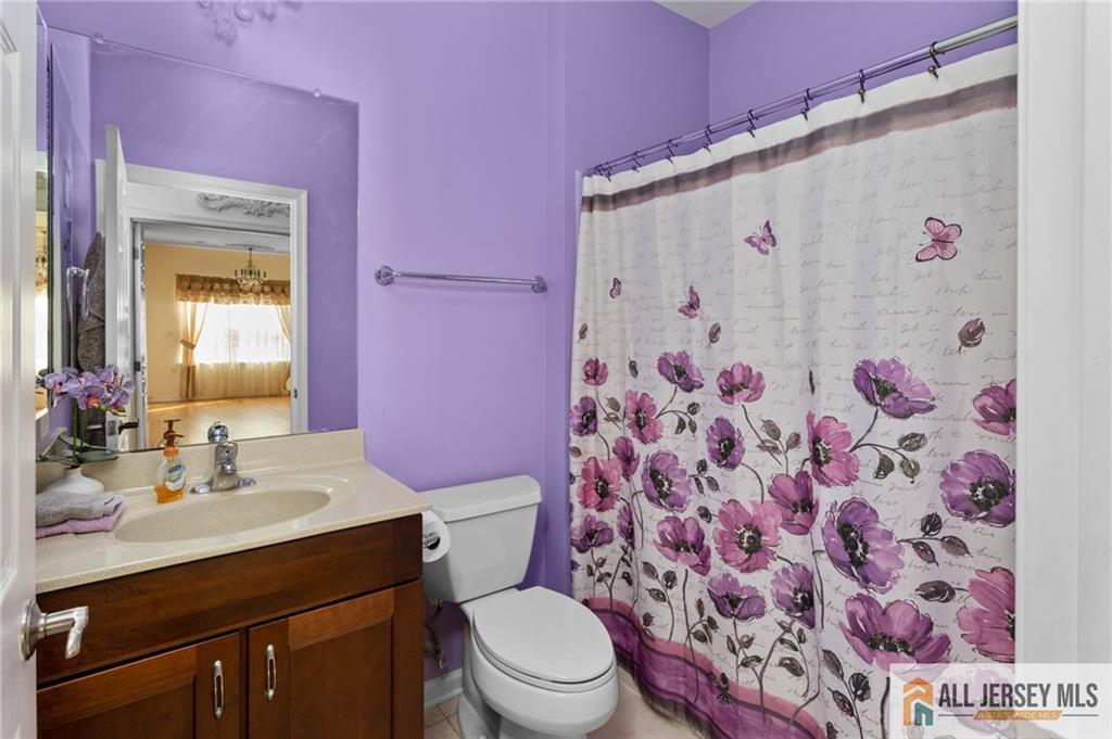 48 Merlot Court Monroe NJ 08831