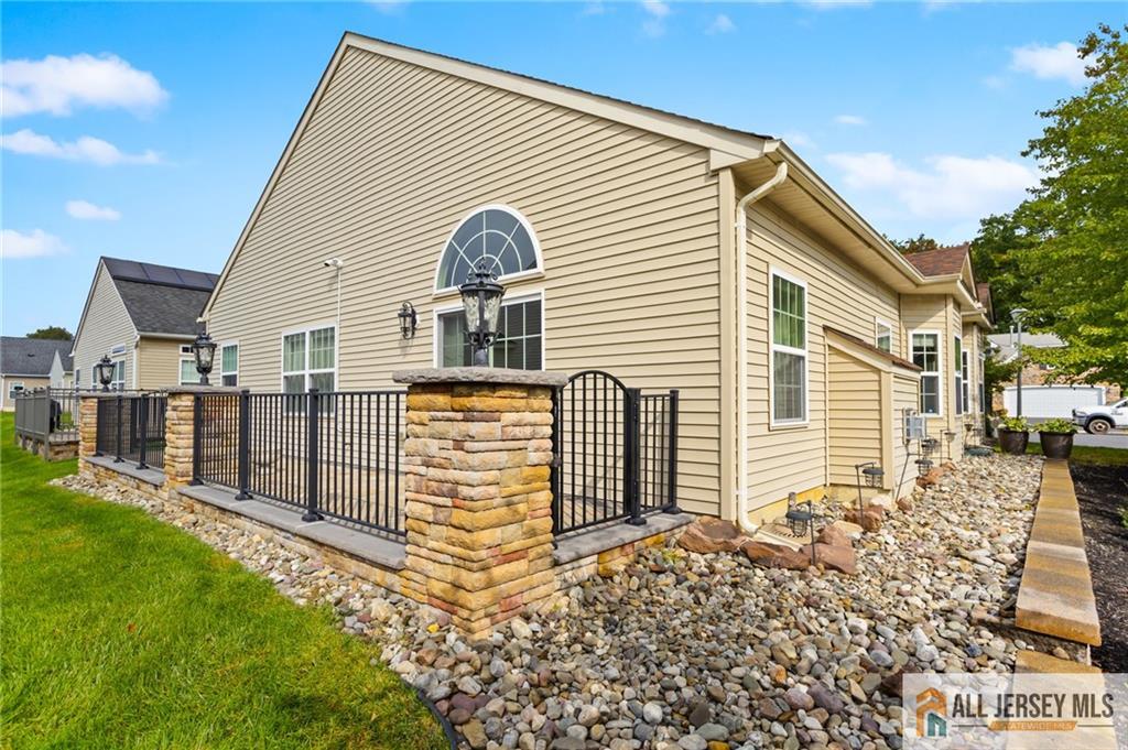48 Merlot Court Monroe NJ 08831