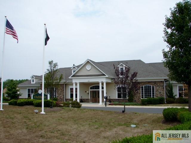 48 Merlot Court Monroe NJ 08831