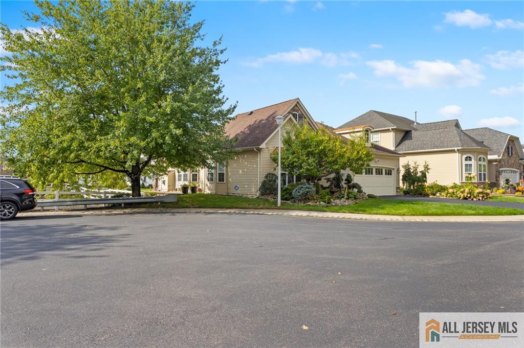 48 Merlot Court Monroe NJ 08831