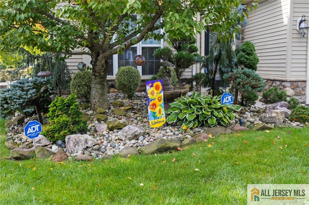 48 Merlot Court Monroe NJ 08831