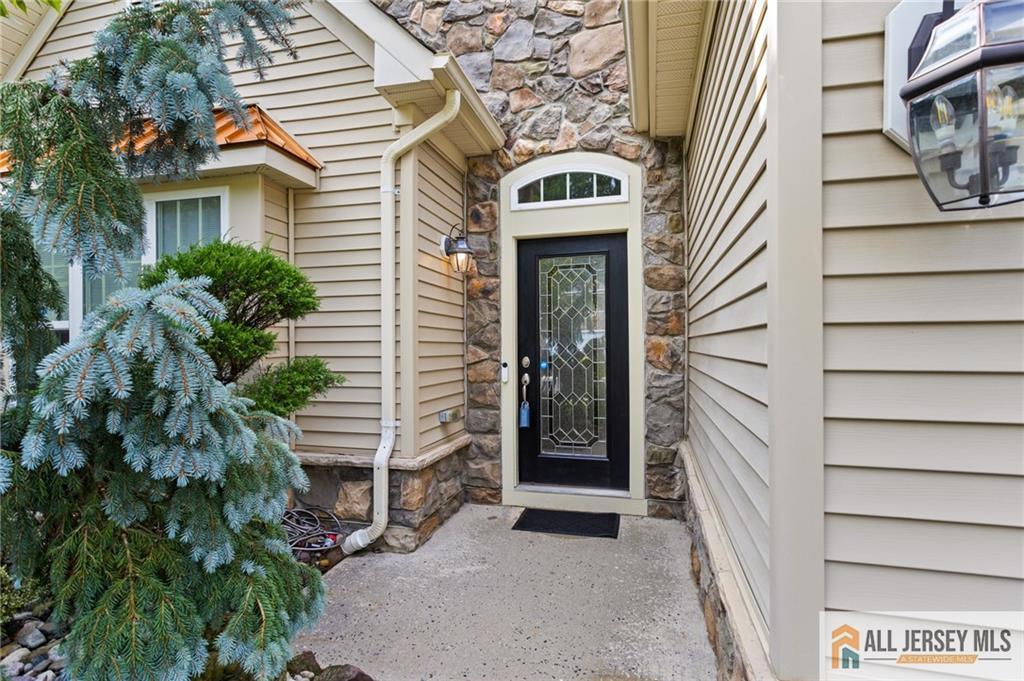 48 Merlot Court Monroe NJ 08831