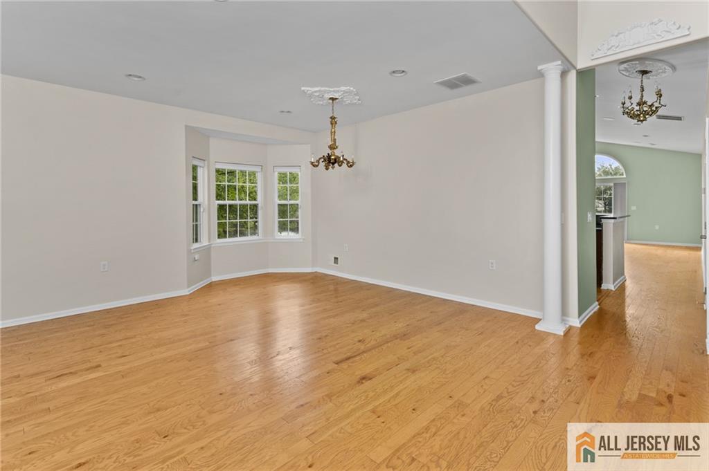 48 Merlot Court Monroe NJ 08831