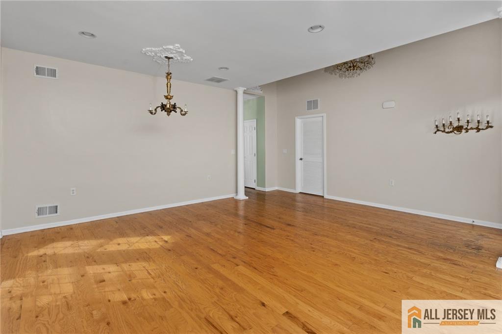 48 Merlot Court Monroe NJ 08831