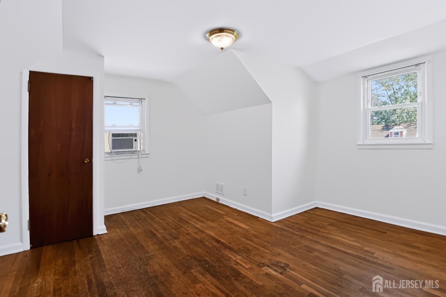 78 Darrow Street South River NJ 08882