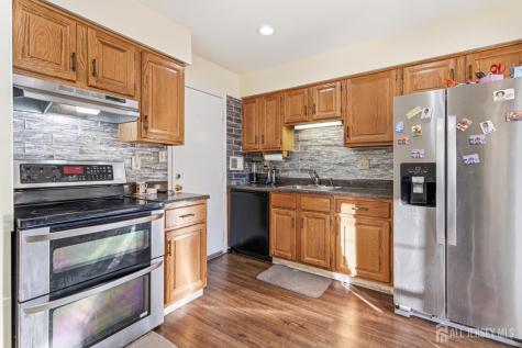 29 Exeter Court Franklin NJ 08873