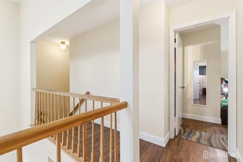 29 Exeter Court Franklin NJ 08873