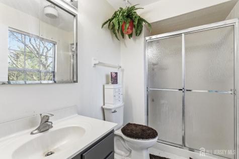 29 Exeter Court Franklin NJ 08873