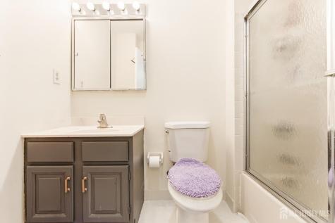 29 Exeter Court Franklin NJ 08873