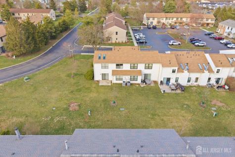 29 Exeter Court Franklin NJ 08873