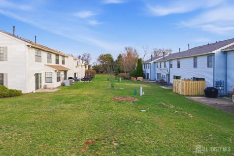 29 Exeter Court Franklin NJ 08873