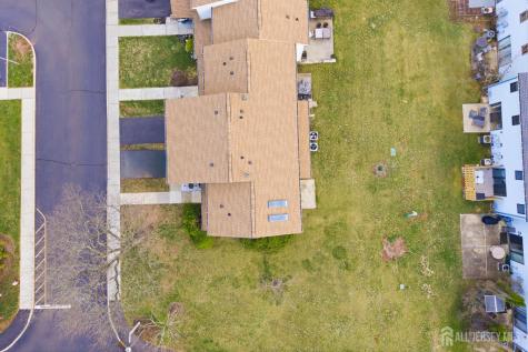 29 Exeter Court Franklin NJ 08873