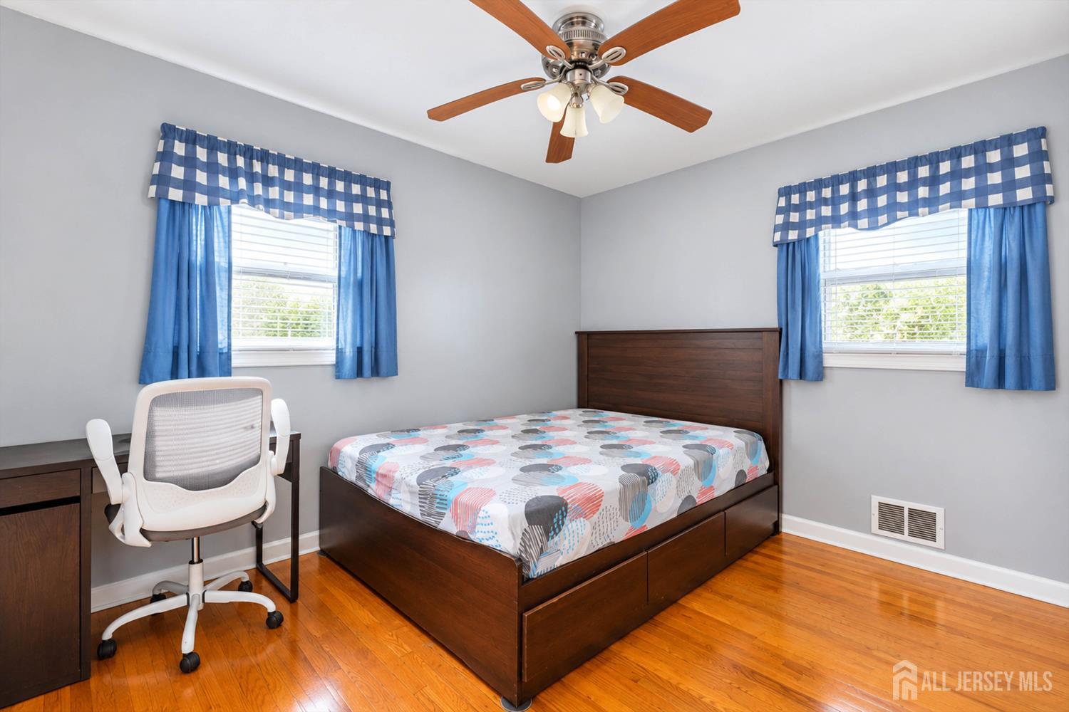 21 Buchanan Avenue Parlin NJ 08859