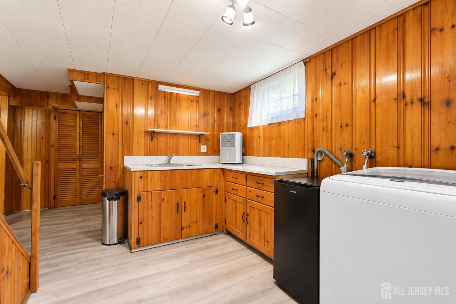 21 Buchanan Avenue Parlin NJ 08859