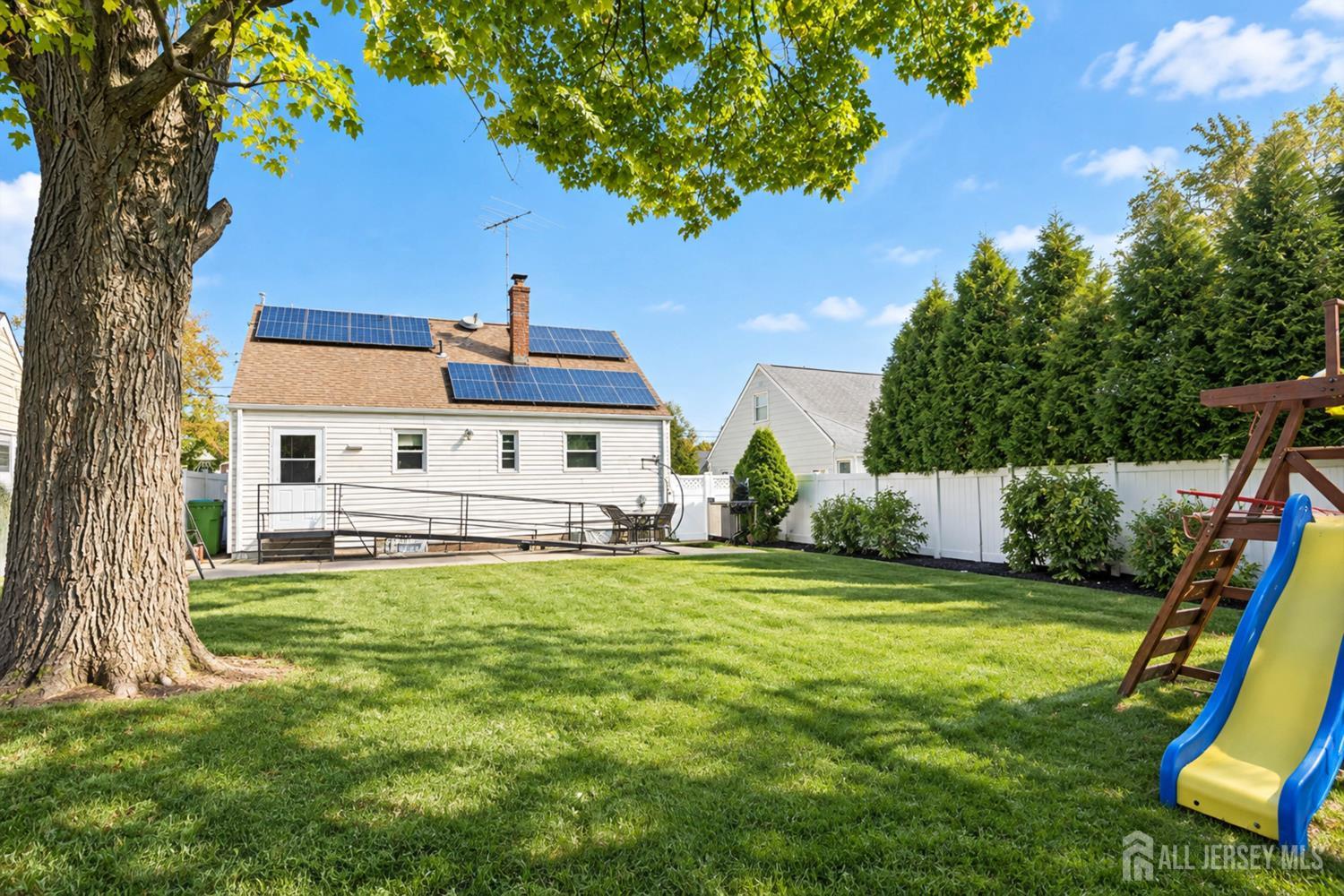 21 Buchanan Avenue Parlin NJ 08859