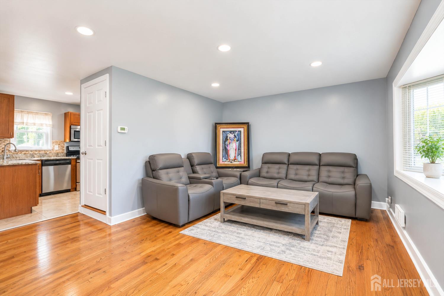 21 Buchanan Avenue Parlin NJ 08859
