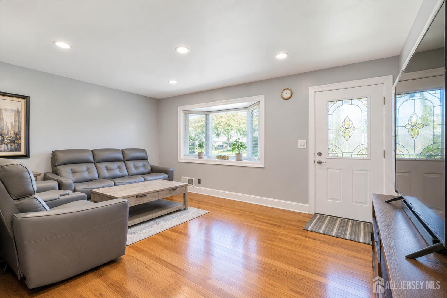 21 Buchanan Avenue Parlin NJ 08859